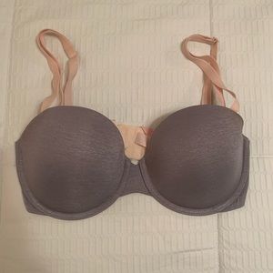 Victoria’s Secret push up bra 32DD